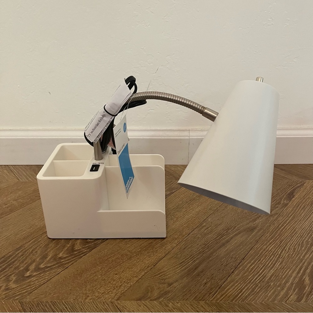 Target Room essentials organizer task lamp